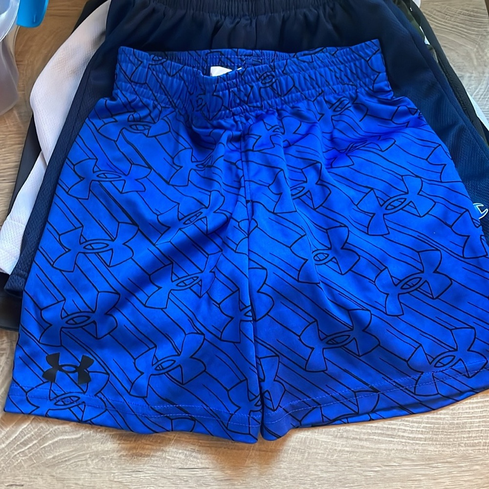 Bundle of 7 shorts size 5T - Picture 14 of 15